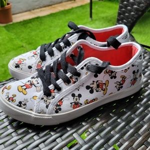 Disney Parks Classic Mickey Mouse canvas sneakers